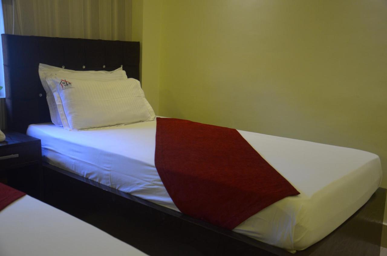 Hotel Pritika Durgāpur 外观 照片