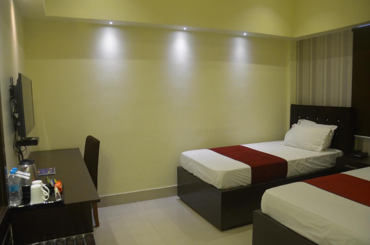 Hotel Pritika Durgāpur 外观 照片