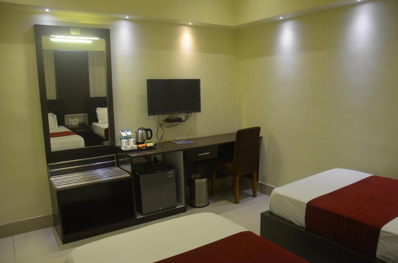 Hotel Pritika Durgāpur 外观 照片